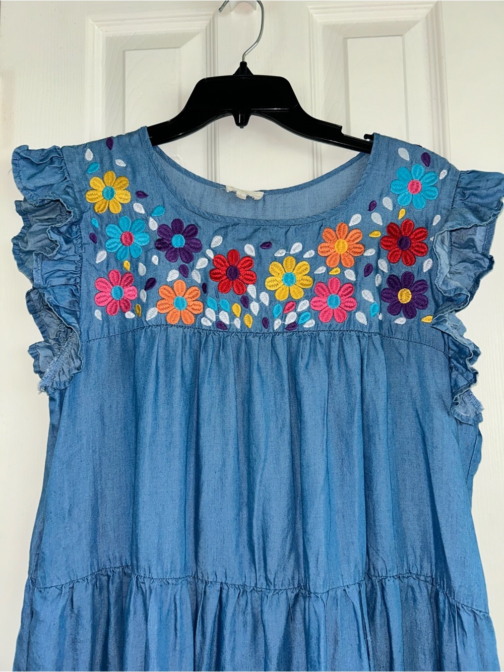 NWOT Layerz Blue Tiered Dress with Colorful Floral Embroidery Ladies Size Large - Picture 4 of 6